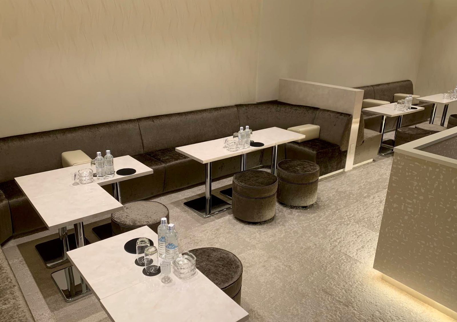 club TSUKI 店内写真